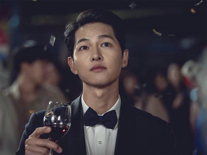 Song Joong-ki tuổi thật khiến fan ngỡ ngàng