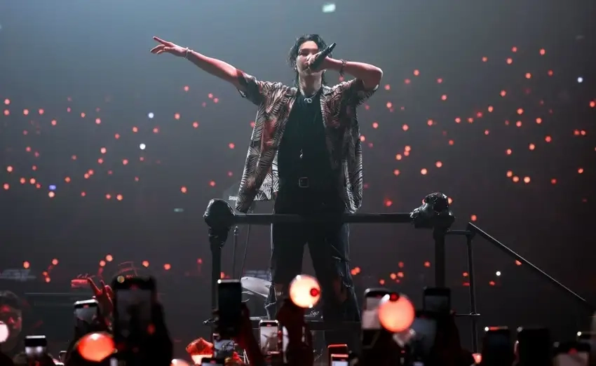 Army BTS Suga luôn ủng hộ hết mình