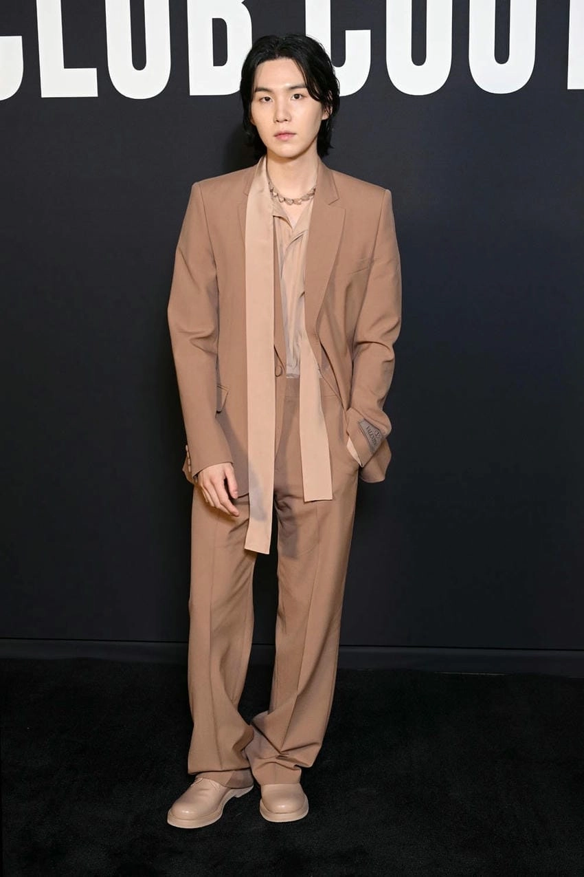 Suga BTS cute khoảnh khắc đời thường dễ thương