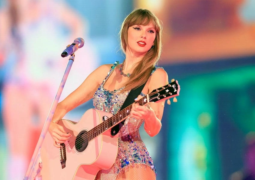 Cardigan Taylor Swift ca khúc ngọt ngào làm lay động