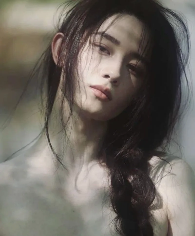 Ngắm vẻ trầm lắng trong ảnh buồn gái