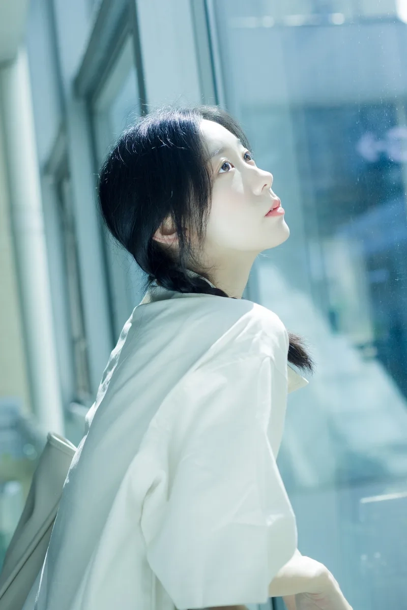 Lưu về máy con gái hình ảnh buồn đẹp tinh tế và nổi bật