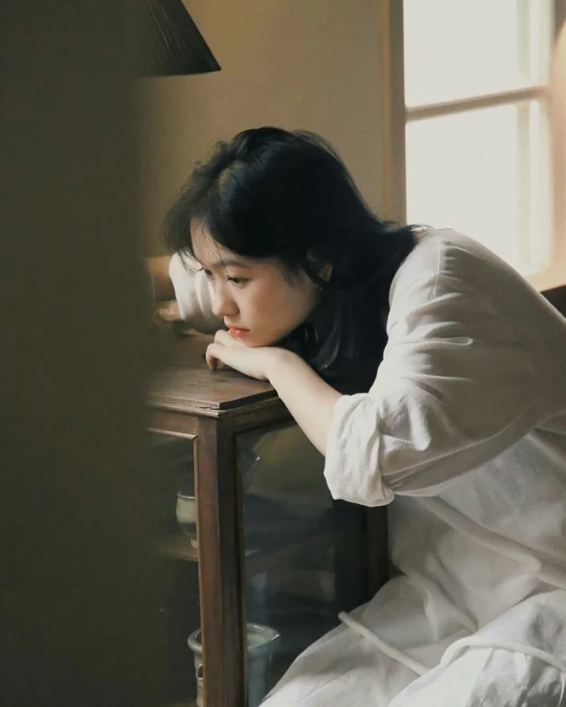 Ngắm hình đẹp con gái ảnh buồn tâm trạng con gái nổi bật