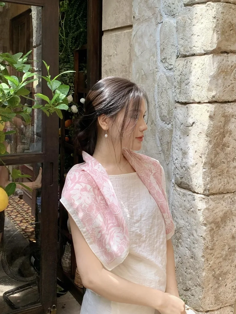 Tỏa sáng nụ cười với mặt con gái cute