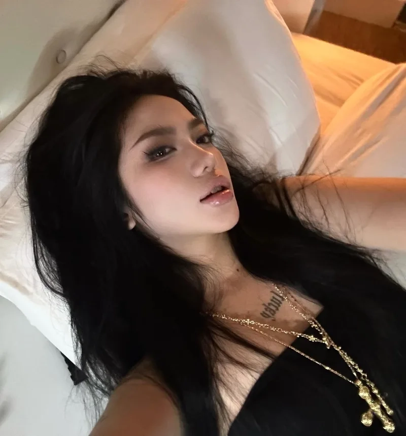 Thể hiện phong cách online với ảnh gái cute xinh