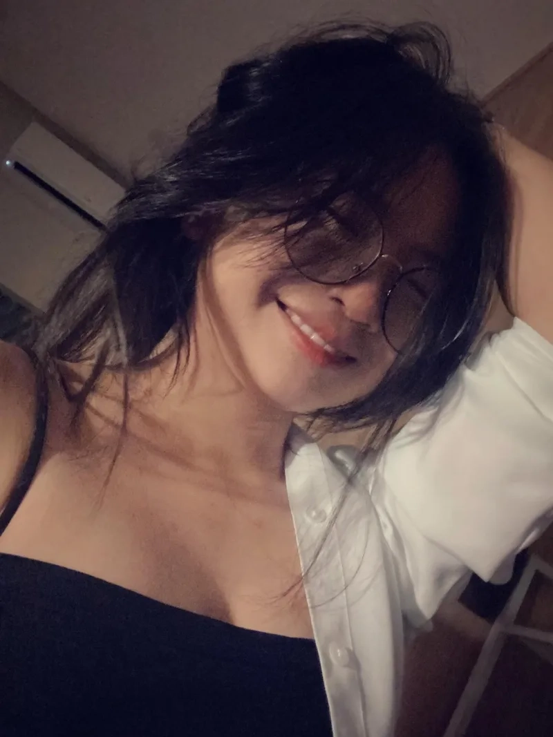 Avatar nổi bật với ảnh mạng gái cute