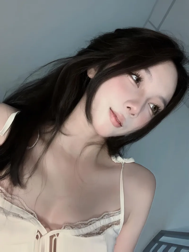 Lưu ngay trong album album ảnh gái đẹp yêu thích