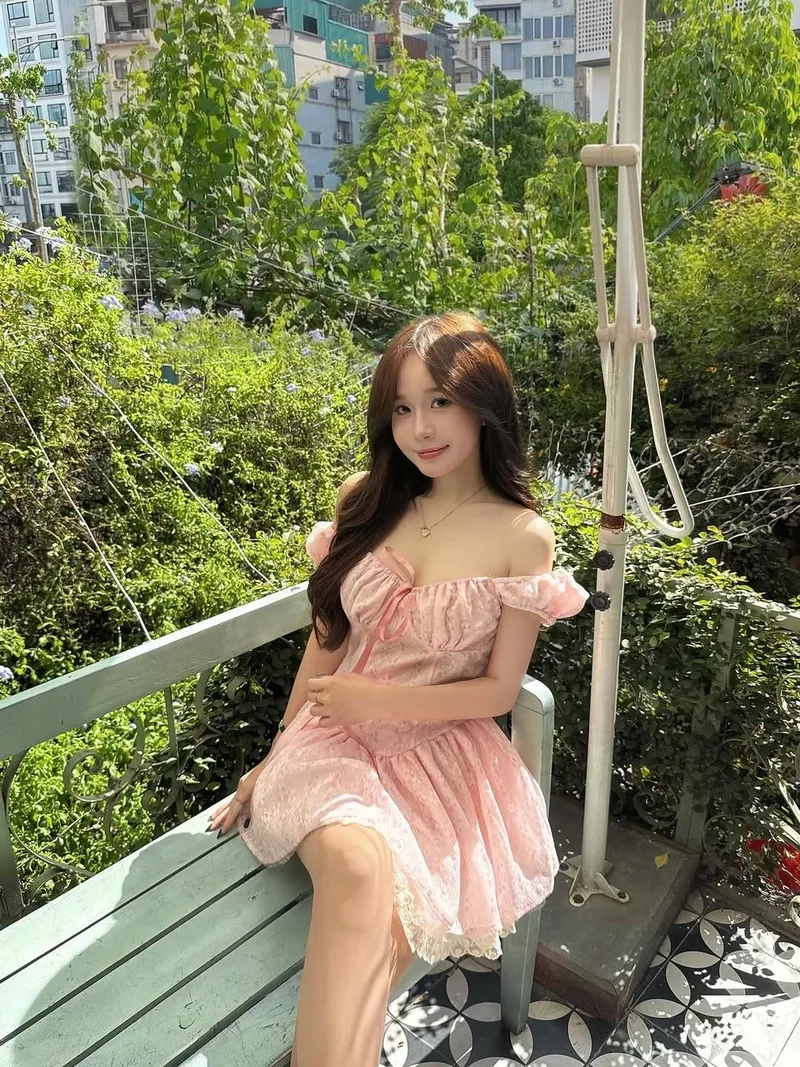 Chia sẻ cảm xúc qua hình ảnh cute của con gái