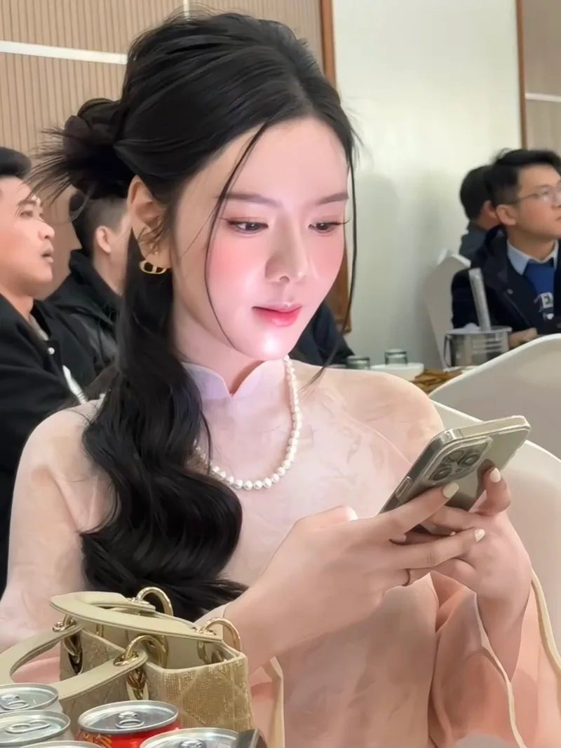 Lưu ngay Ảnh đại diện gái xinh phong cách Instagram độc đáo cho mạng xã hội