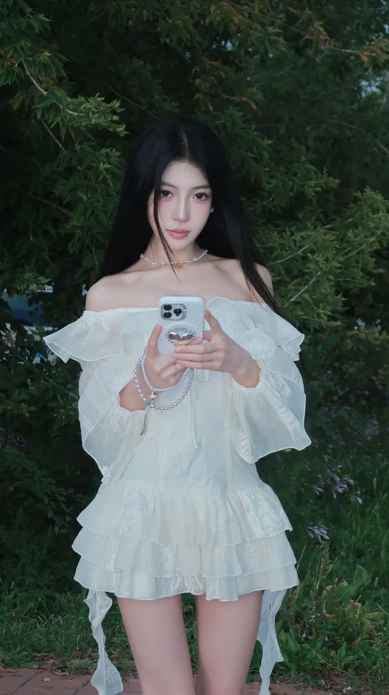 Thưởng thức phong cách Hình ảnh gái xinh ngầu Instagram ấn tượng