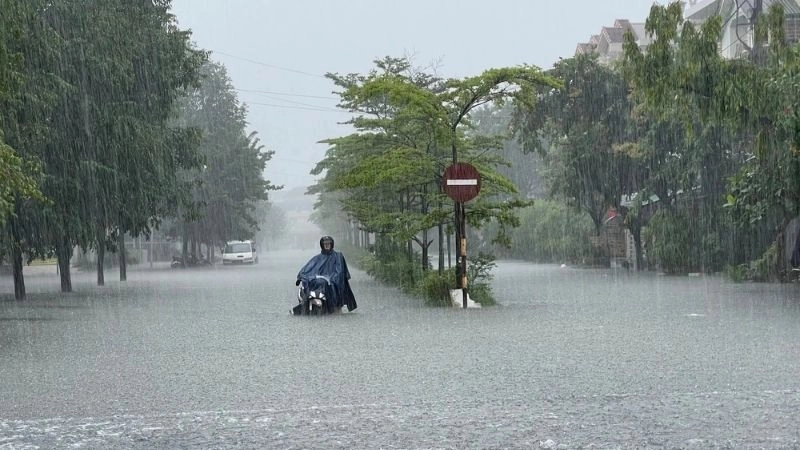 Mưa lớn kéo dài là hậu quả phổ biến khi bão đổ bộ
