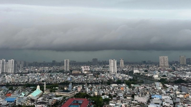 Bão hòa hơi nước trong không khí dẫn đến cơn mưa