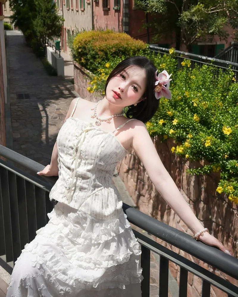 Khám phá vẻ dễ thương của gái cute việt nam