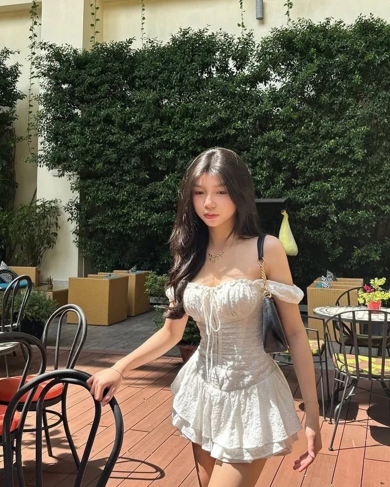 Avatar nổi bật với ảnh gái xinh 2002