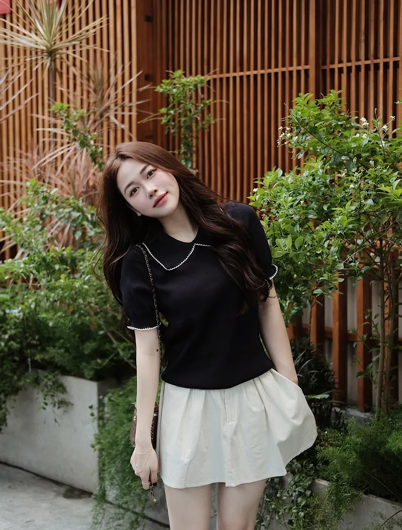 Phong cách nổi bật online với hình gái xinh mặc váy ngắn