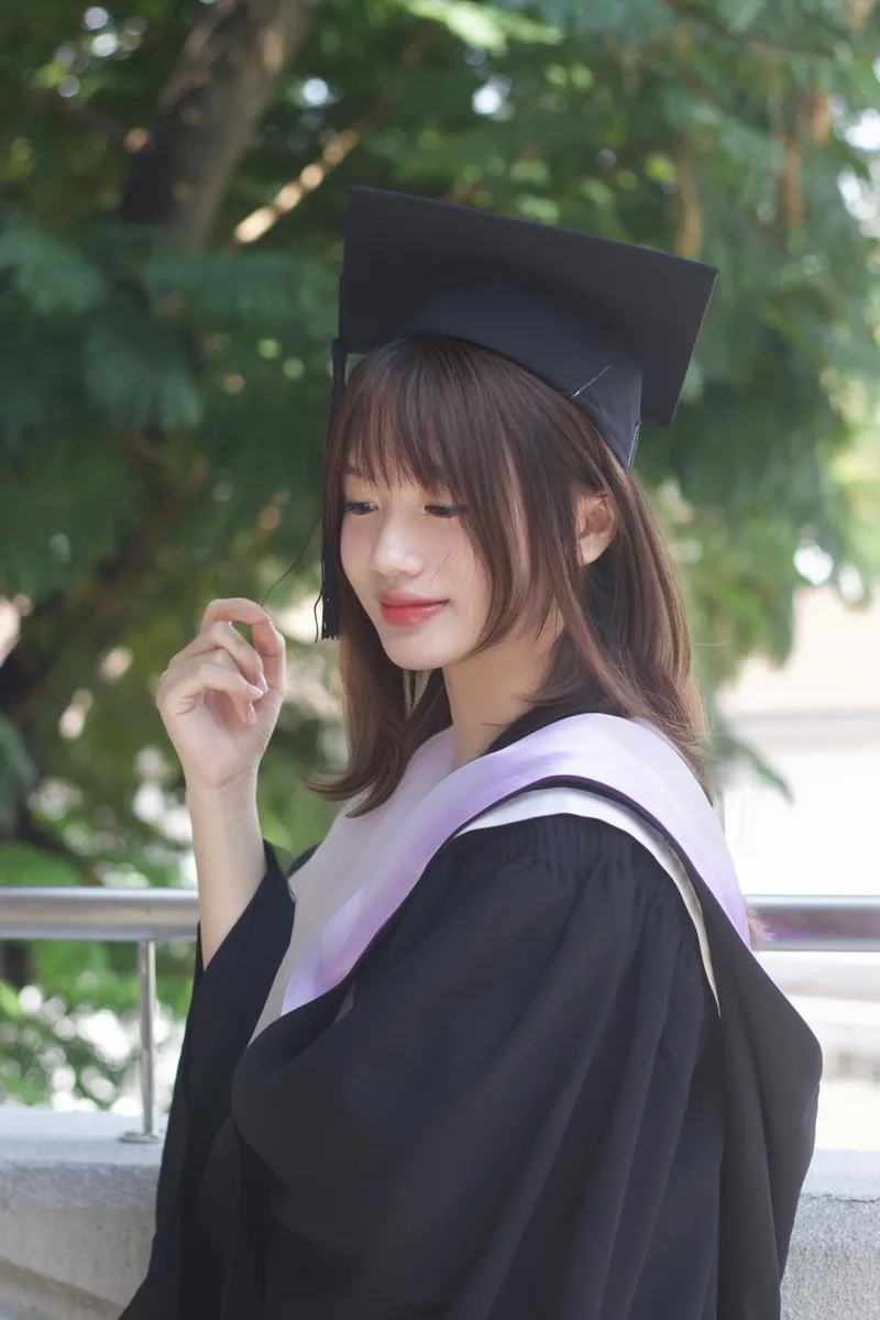 Trẻ trung và đáng yêu cùng Cô gái tóc ngắn cute