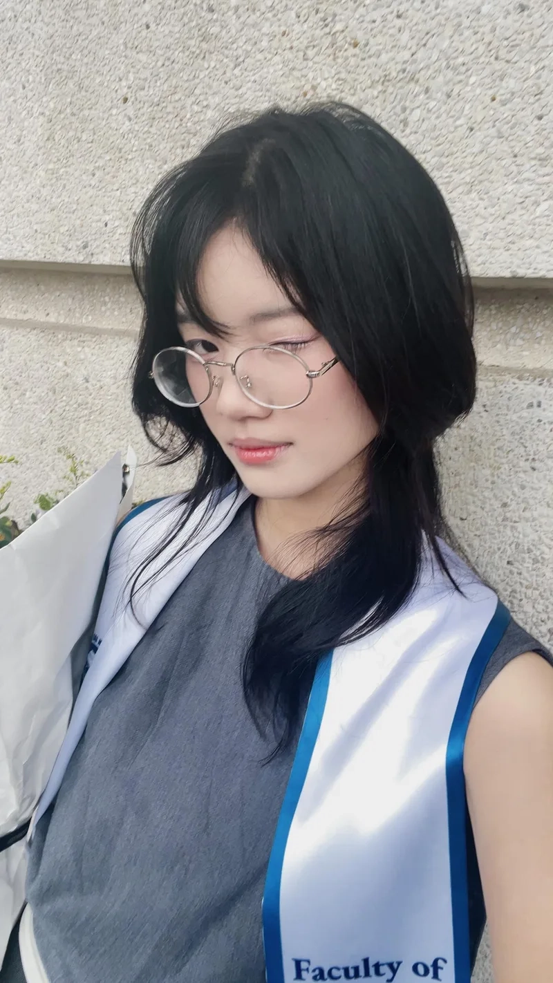 Thích thú với Hình nền gái k7 tóc ngắn HD sắc nét và cực chất