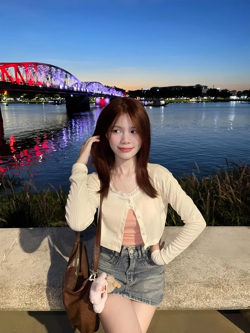 Lưu ngay Hình nền hot girl 4k dễ thương đáng yêu tuyệt đối