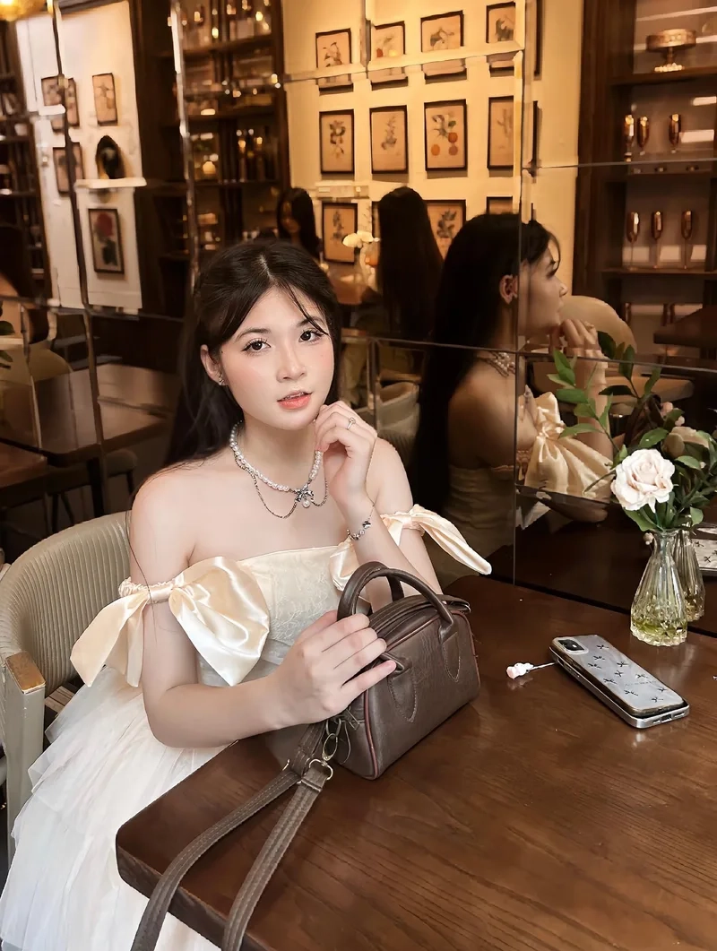 Sưu tầm Ảnh gái đẹp 4k miễn phí để trang trí màn hình thêm sống động