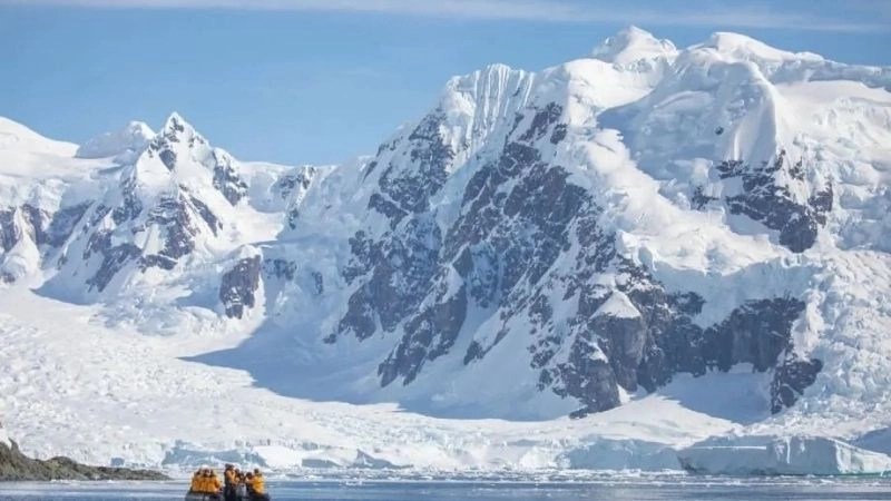 Nhiệt độ cực thấp suốt năm là định nghĩa cơ bản về khí hậu cực