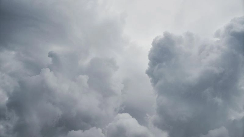 Đám mây là nhà máy tạo mưa cung cấp nguồn nước sạch