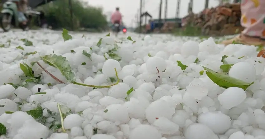 Dòng không khí đối lưu mạnh mẽ là yếu tố hình thành nên mưa đá