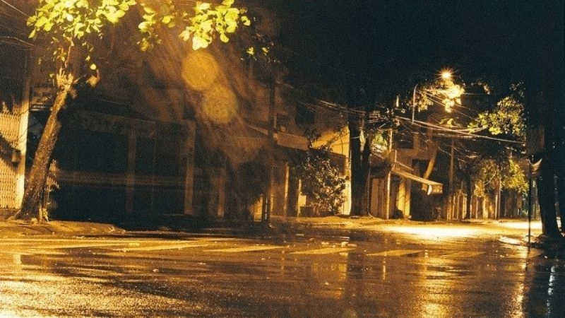 Gió hoạt động mạnh hơn trước khi xuất hiện mưa đêm