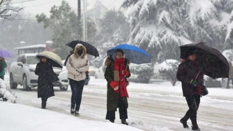 Nhiệt độ nghịch đảo giữ giọt mưa lạnh trước khi đóng băng