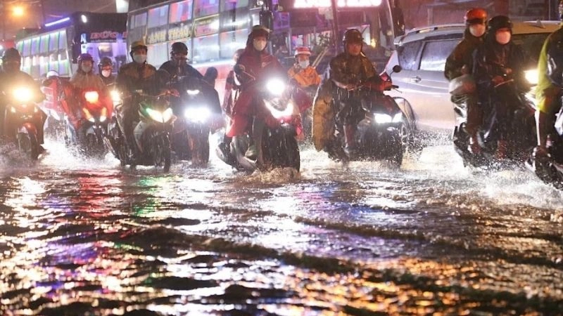 Lượng mưa tăng mạnh là đặc trưng nổi bật của mùa mưa