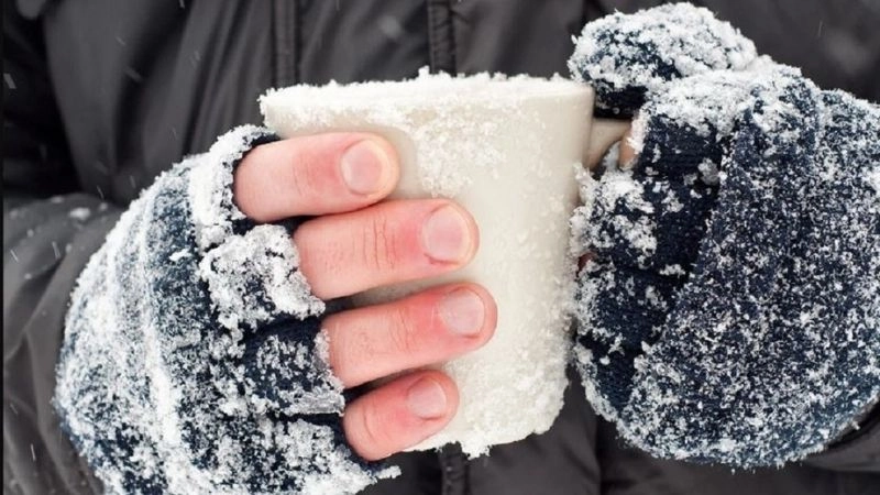 Lạnh cóng thường xuất hiện rõ khi trời rét buốt