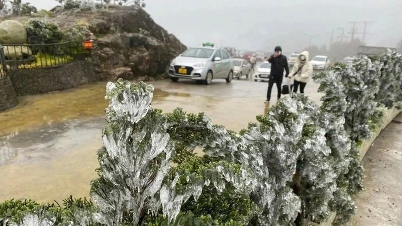 Cảm giác buốt giá lan tỏa khắp cơ thể khi rét căm căm