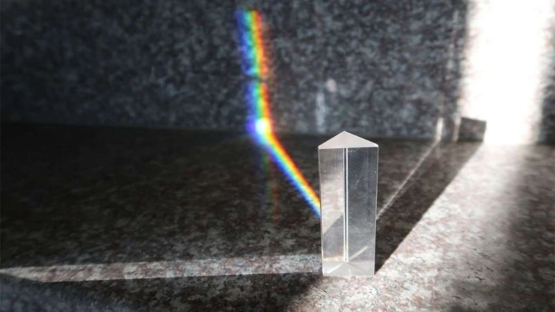 Tán xạ ánh sáng là quá trình ánh sáng bị phân tán trong khí quyển