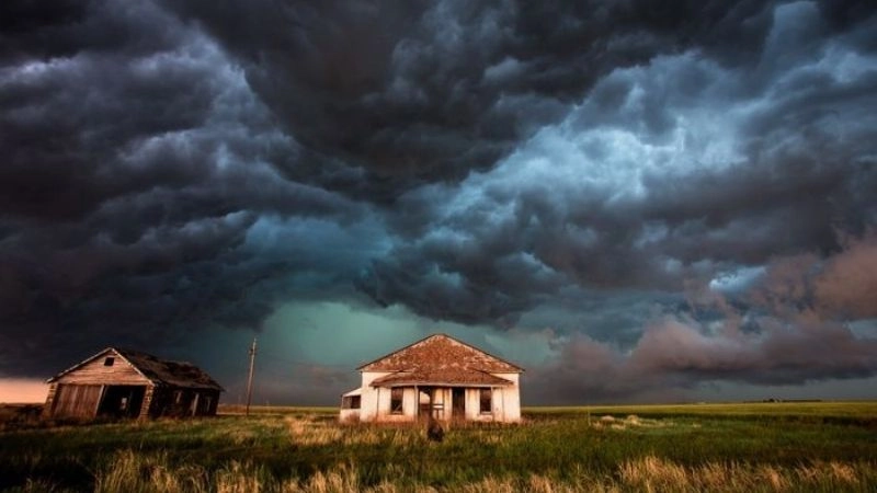 Trời nhiều mây khiến bầu không khí trở nên u ám