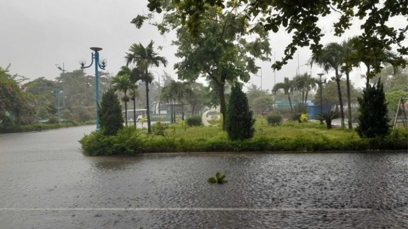 Hoàn lưu khí quyển ảnh hưởng trực tiếp đến vành đai mưa