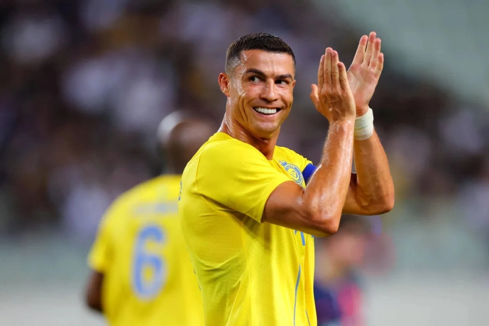 Ronaldo hình nền phong cách thể thao mạnh mẽ