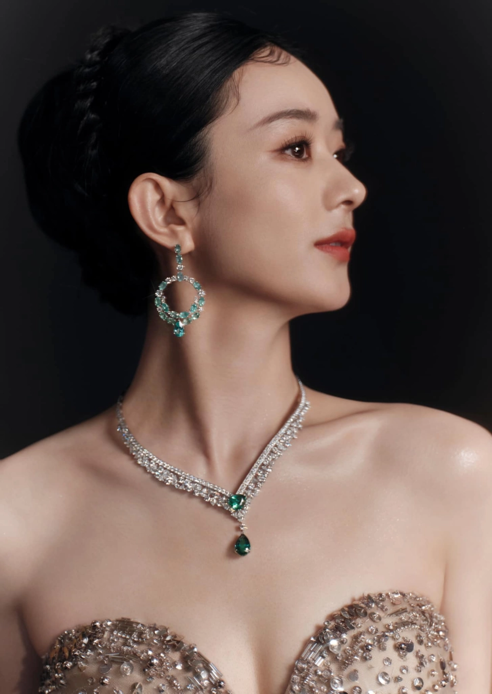 Triệu Lệ Dĩnh luôn nổi bật với diễn xuất