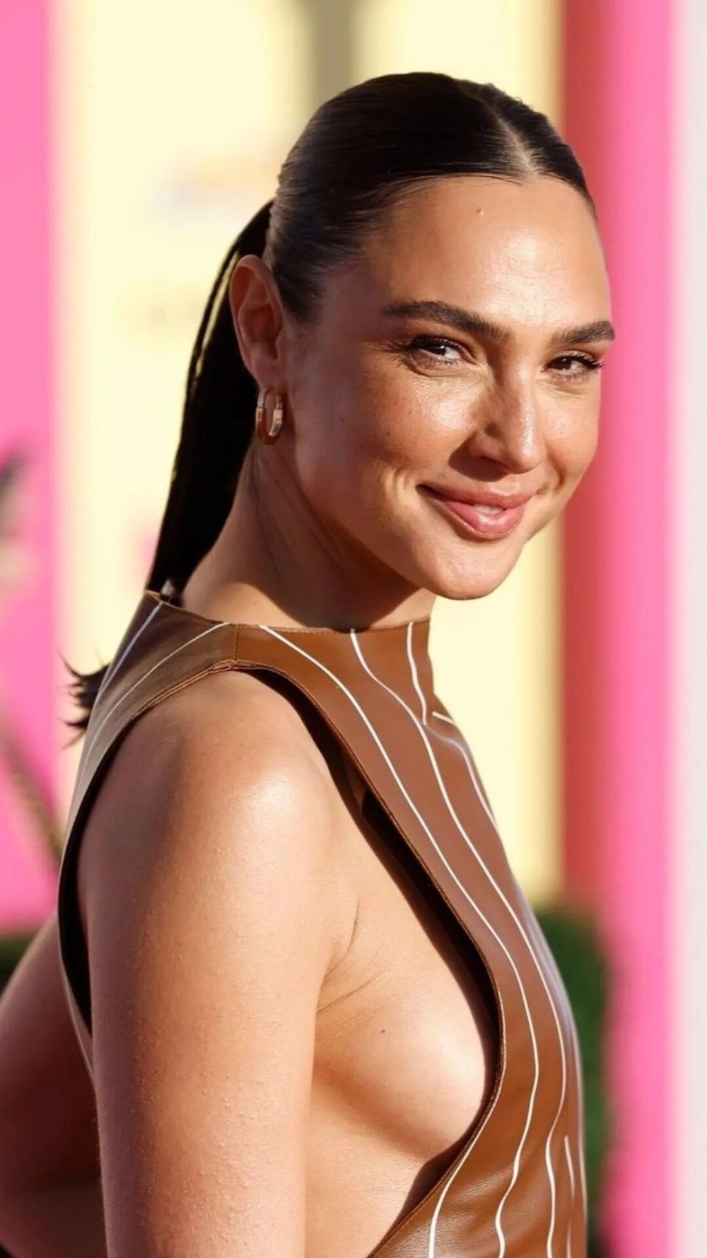 Gal Gadot movies ghi dấu ấn với nhiều vai diễn hành động nổi bật.