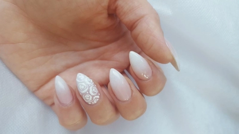 Top nail hoa hồng được yêu thích nhất hiện nay