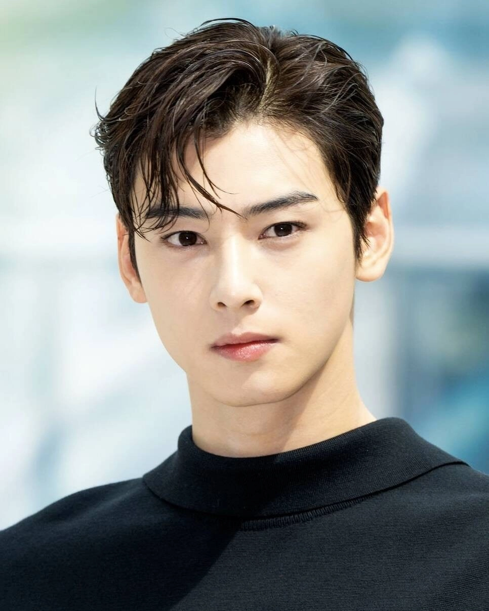 Cha eun-woo tuổi luôn là thông tin được người hâm mộ quan tâm