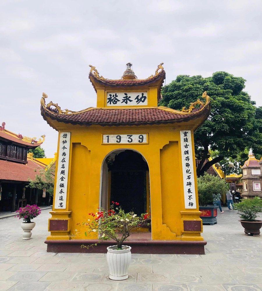 Di tích lịch sử chùa Trấn Quốc có giá trị lớn.