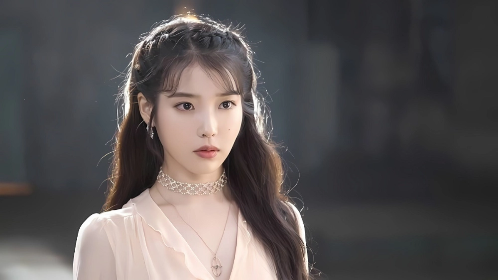 Ca sĩ iu nổi tiếng với giọng hát ngọt ngào và phong cách riêng