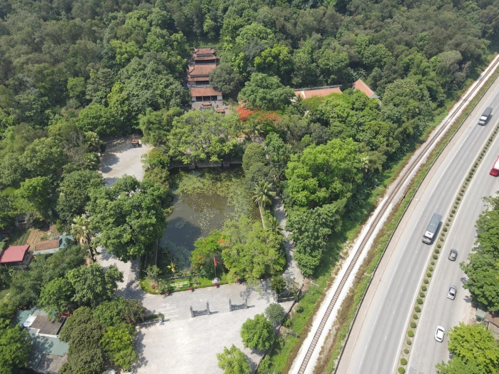 Đền Bà Triệu Thanh Hóa được nhiều người chiêm bái.