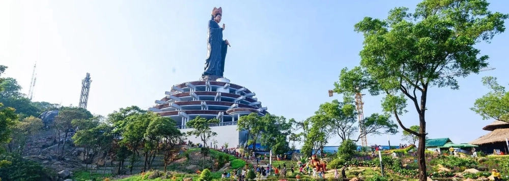 Quần thể tâm linh Núi Bà Đen mang giá trị văn hóa lớn.