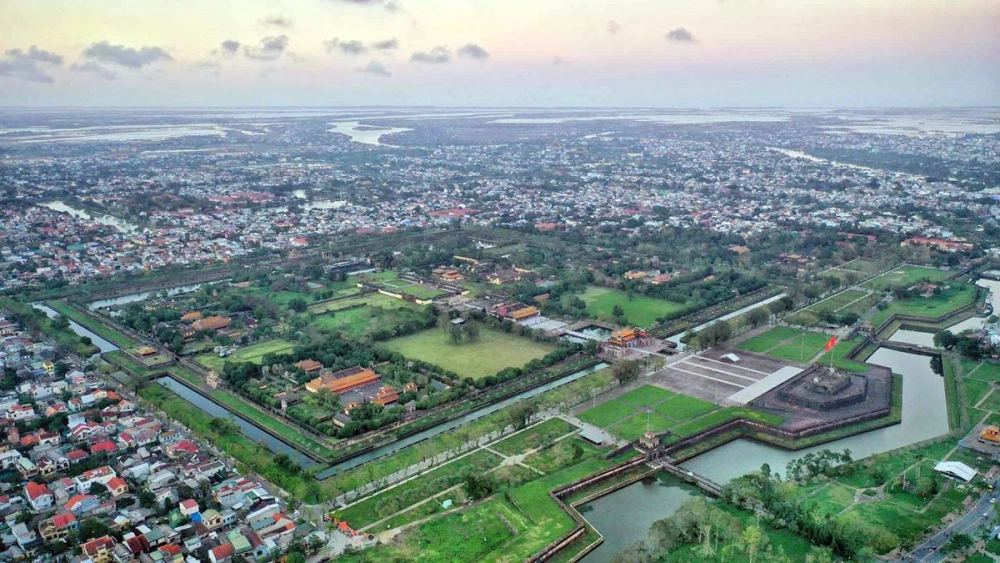 Lễ hội Cố đô Huế tôn vinh giá trị truyền thống.