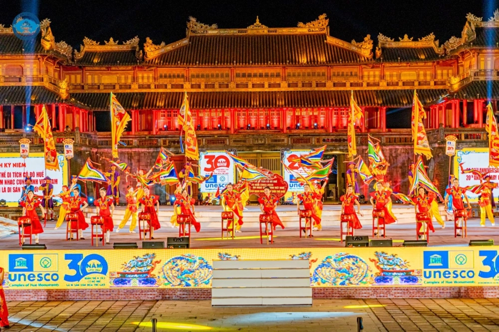 Du lịch Cố đô Huế hấp dẫn quanh năm.