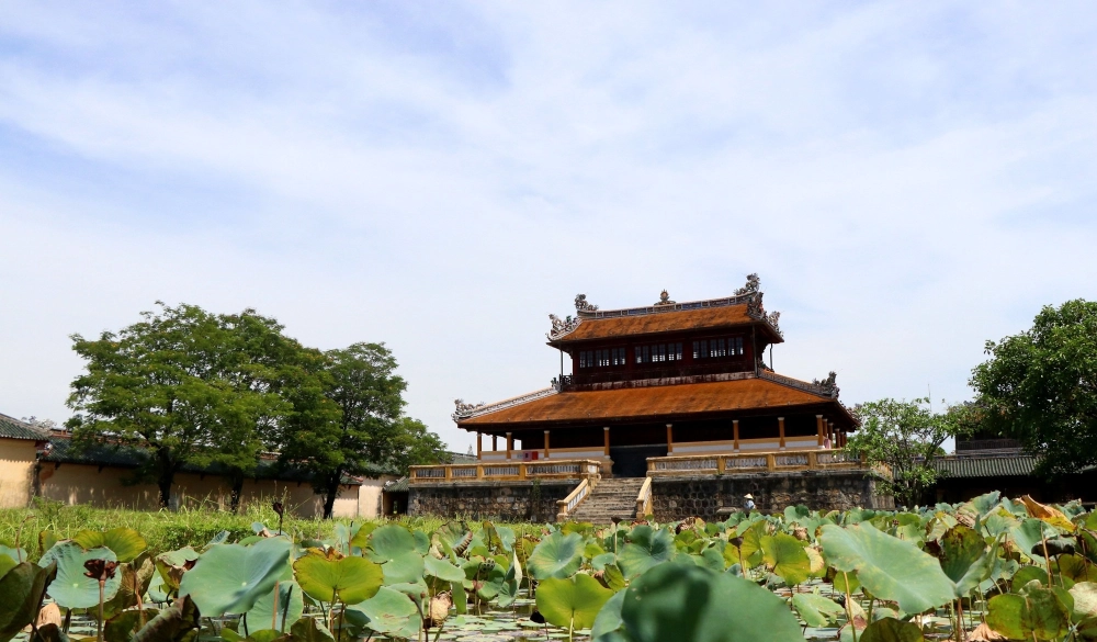 Lăng vua Khải Định Huế kết hợp Đông Tây độc đáo.