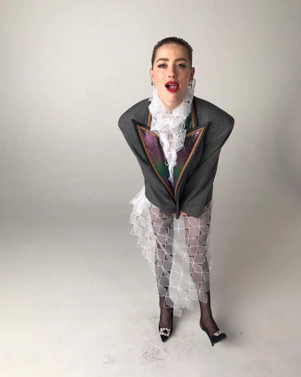 Thực hư những câu chuyện hậu trường của cặp đôi amber heard elon musk.