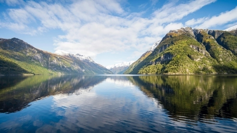 Làm mới không gian màn hình với hình nền phong cảnh đẹp full hd.