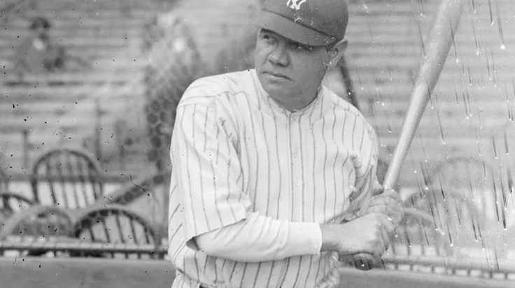Babe Ruth trong màu áo New York Yankees năm 1923 Tiểu sử Babe Ruth