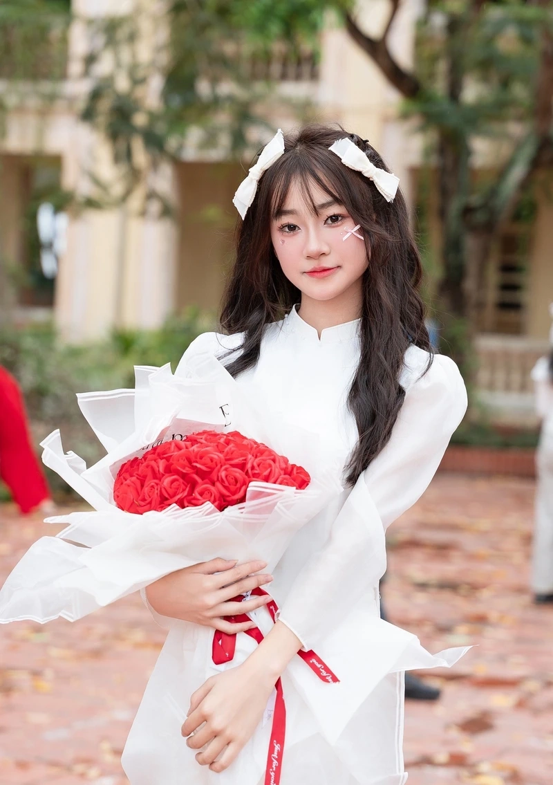 Không thể rời mắt khỏi gái xinh mặc đồ học sinh cute